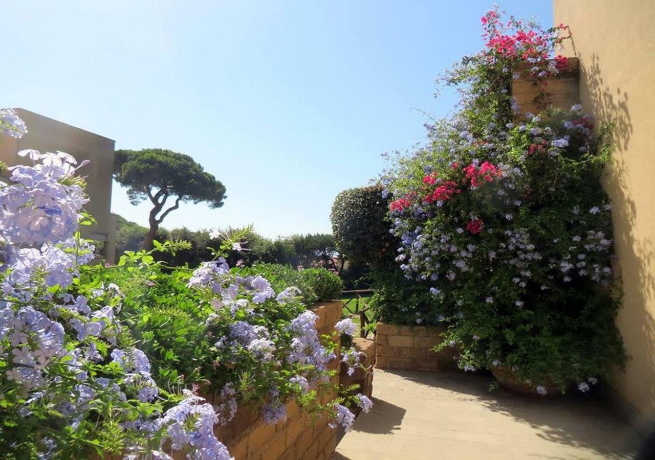 Appartamenti Boboli Punta Ala Bagian luar foto